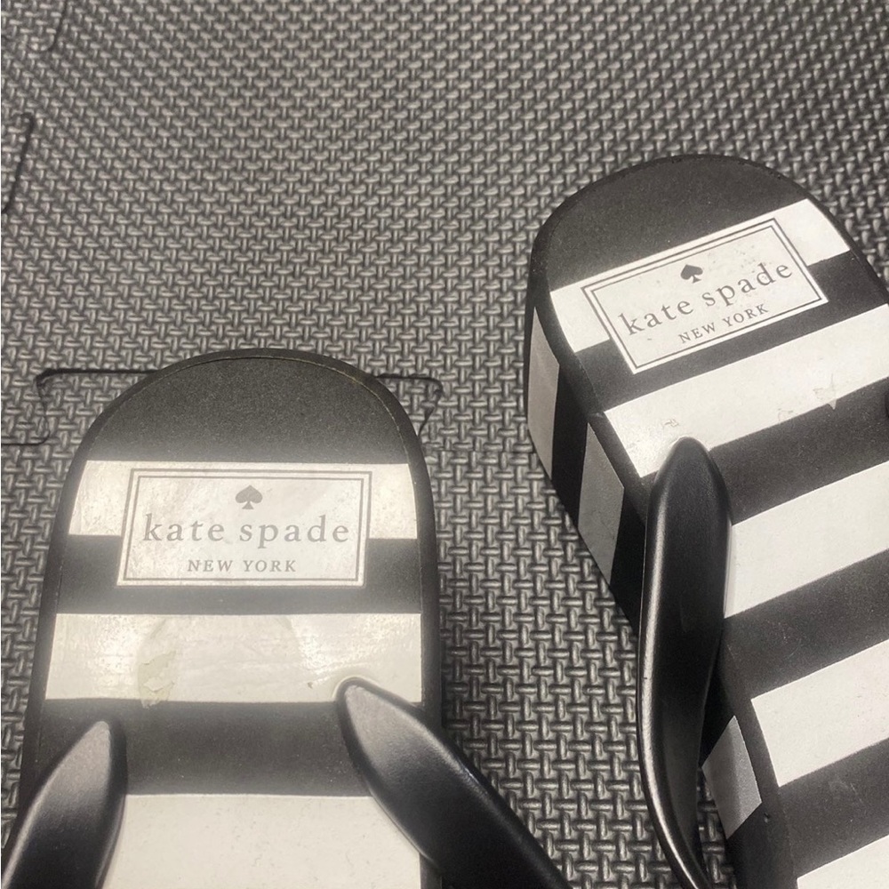 Kate Spade flip flops - Picture 3 of 4